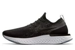 Nike Epic React Flyknit Negras y Blancas