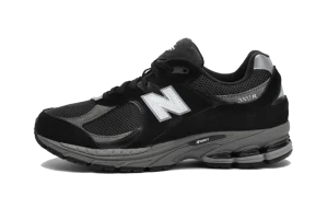 NB 2002R Black - zzsneakerss